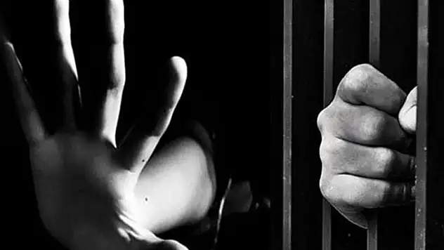 Cinsel suç ve uyuşturucu suçlularına çocuklarla ilgili işlerde yasak geliyor