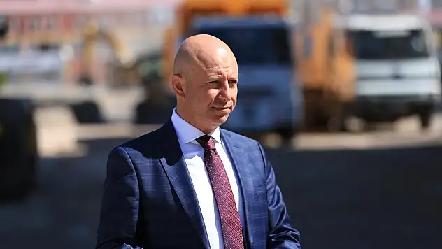 Çolakbayrakdar, 'Çalışmalarımızla Kocasinan'ın Değerlerine Değer Katıyoruz'