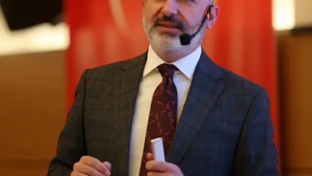ÇOLAKBAYRAKDAR'DAN ŞEHRİN KALBİNE DOKUNACAK PROJELER