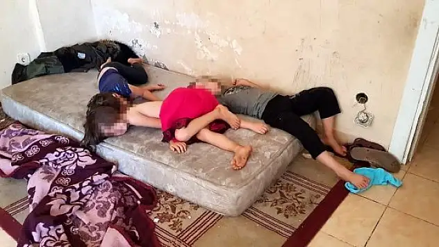 ÇÖP EVE GİREN EKİPLER KORKUNÇ MANZARAYLA KARŞILAŞTI!