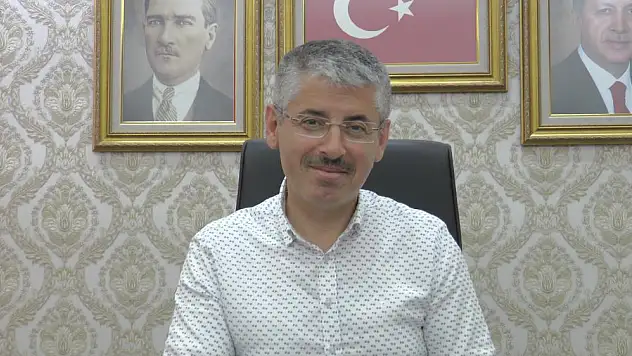 ÇOPUROĞLU: 'DÜNYADA HATIRI SAYILIR ÜLKENİN VATANDAŞIYIZ'
