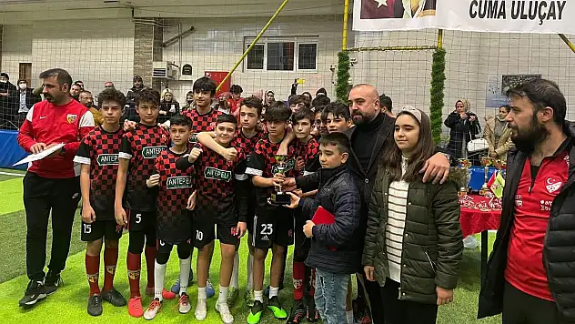CUMA ULUÇAY SÖMESTR CUP FUTBOL MÜSABAKASI DÜZENLENDİ