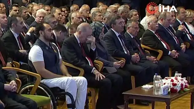 Cumhurbaşkanı Erdoğan 15 Temmuz programında duygusal anlar yaşadı