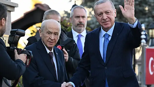 Cumhurbaşkanı Erdoğan: MHP ile omuz omuza vererek Türkiye'yi inşa edeceğiz