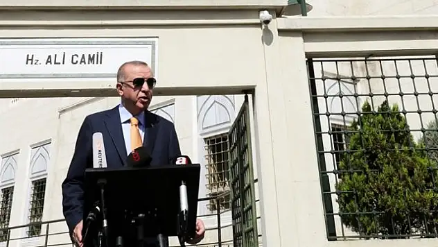 CUMHURBAŞKANI ERDOĞAN, VAKA ARTIŞLARINI YORUMLADI: İŞİ TEKRAR SIKMAK DURUMUNDAYIZ
