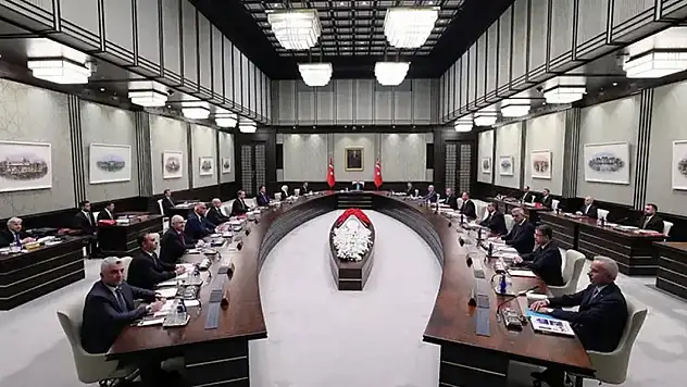Cumhurbaşkanlığı Kabinesi, Erdoğan başkanlığında toplandı