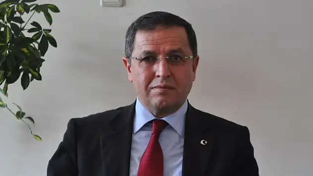 CUMHURİYET, FAZİLETTİR