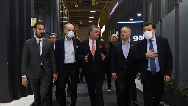 CUMHURİYET TARİHİNİN EN BÜYÜK FUARINDA MHP RÜZGARI