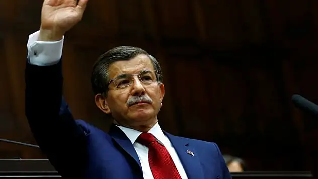 DAVUTOĞLU: 'BÜYÜK HÜZÜN DUYUYORUM'