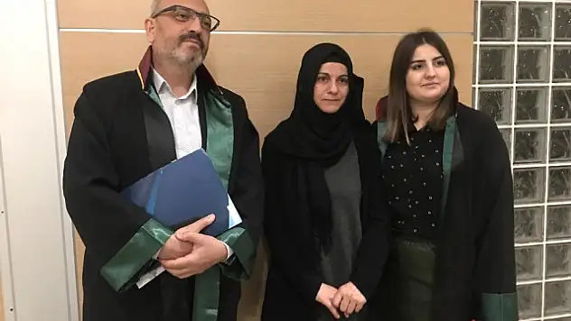Defalarca Tecavüz Eden Kayınpederini Öldüren Geline Beraat!