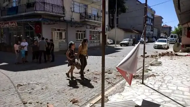 DENİZLİDE 56 DEPREM
