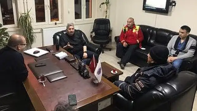 DEPREM SONRASI BÜNYAN'DA KRİZ MASASI KURULDU