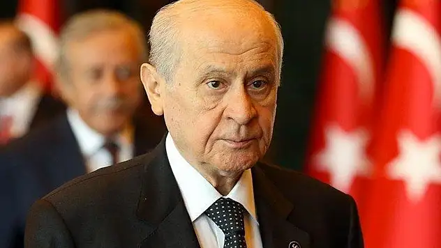 DEVLET BAHÇELİ'DEN GENÇLERE 'İLETİŞİM FAKÜLTESİ' ÇAĞRISI