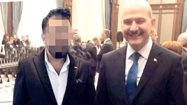 KENDİNİ DEVLETİN GİZLİ AJANI OLARAK TANITIP DOLANDIRICILIK YAPTI