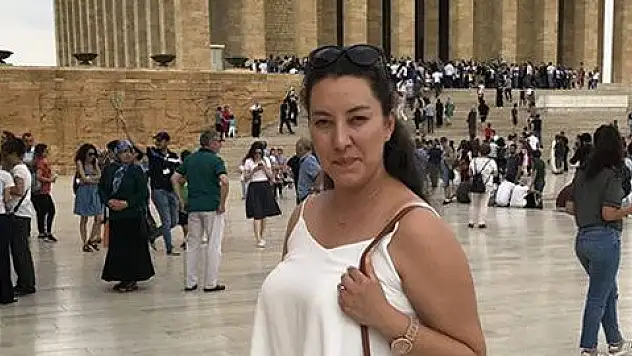 DİLEK HEMŞİRE KORONA VİRÜSE YENİK DÜŞTÜ