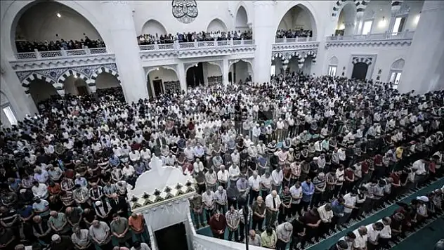 DİYANET, KORONAVİRÜS GENELGESİNİ YAYIMLADI