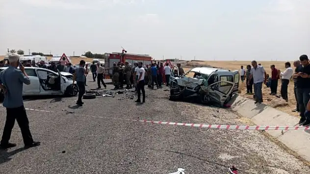 DİYARBAKIR'DA KORKUNÇ ZİNCİRLEME KAZA