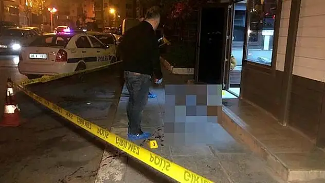 DOĞUM GÜNÜNDE DAYAK YİYEN KADIN KOCASINI BIÇAKLADI