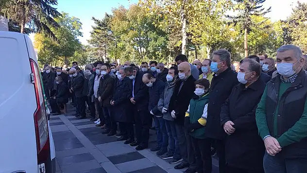 DR. SAMİ İPEK SON YOLCULUĞUNA UĞURLANDI