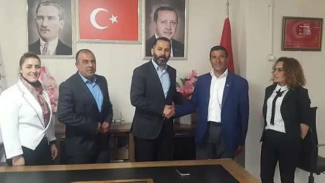 DSP'li Meclis Üyeleri AK Parti'ye Geçti