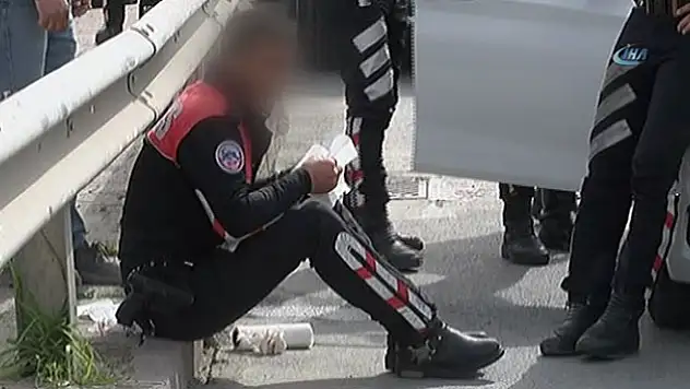 'Dur' ihtarına uymayan sürücü aracını polislerin üzerine sürdü!