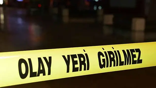 Eesentepe'de bir kişi boğazından bıçaklanarak ağır yaralandı