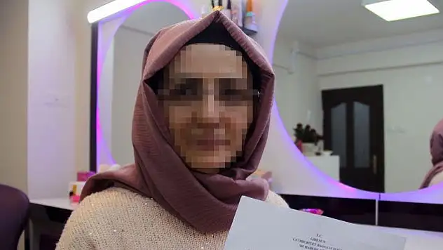 EHLİYET ALMAYA GİTTİ, EVLİ OLDUĞUNU ÖĞRENDİ