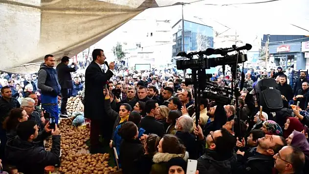 Ekrem İmamoğlu Patates Tezgahının Üstünde Miting Yaptı