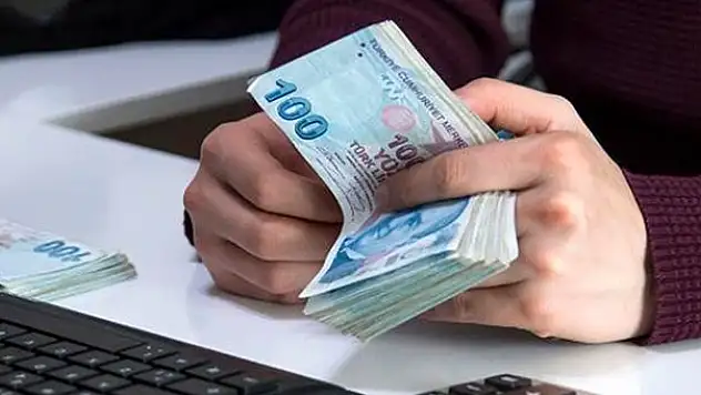 EMEKLİ MAAŞLARINA 74 İLE 356 LİRA ARASINDA ARTIŞ GÖRÜNDÜ