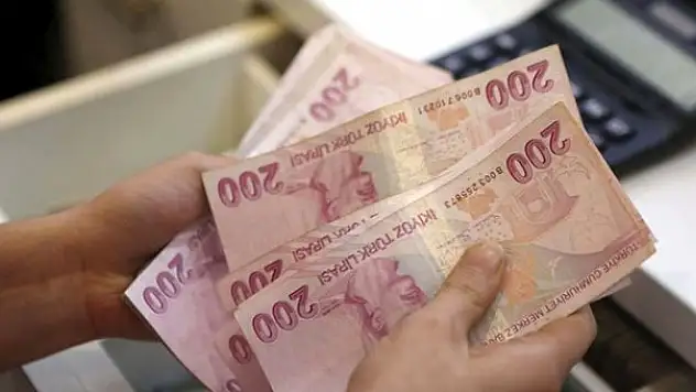 EN DÜŞÜK MEMUR EMEKLİSİ MAAŞI 2 BİN 661 LİRA OLDU!