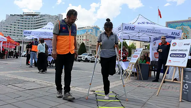 Engelli bireylerin yaşamına yakından tanıklık ettiler