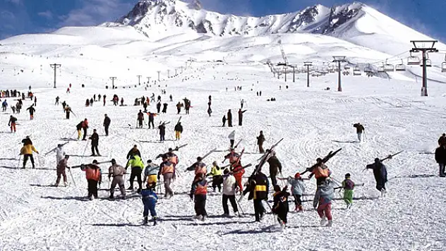 Erciyes, Hafta Sonu Ziyaretçi Akınına Uğradı