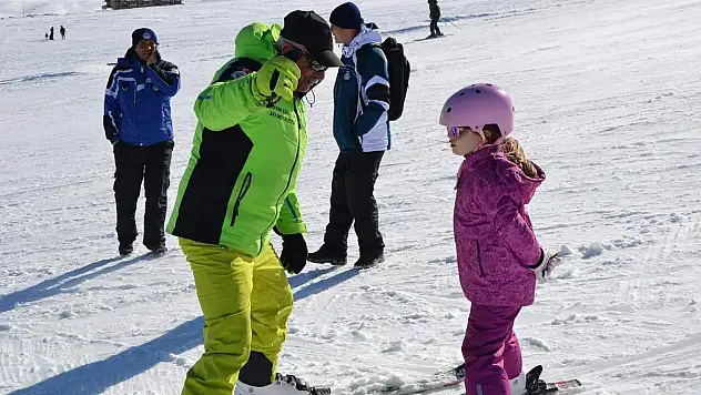 Erciyes Kayakseverlerle Doldu