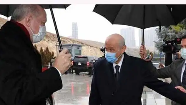 ERDOĞAN, BAHÇELİ'Yİ EVİNDE ZİYARET ETTİ