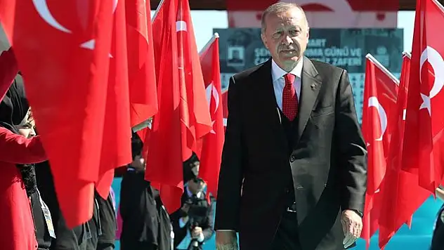 Erdoğan, Çanakkale'den Dünyaya Mesaj Verdi: Ayak Bastığınız Yere Gömeriz
