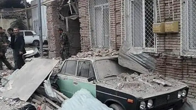 ERMENİSTAN, AZERBAYCAN'DA SİVİL YERLEŞİM YERLERİNE ROKETLE SALDIRDI