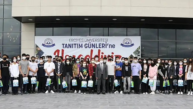 ERÜ REKTÖRÜ ÇALIŞ, ADAY ÖĞRENCİLER İLE BULUŞTU