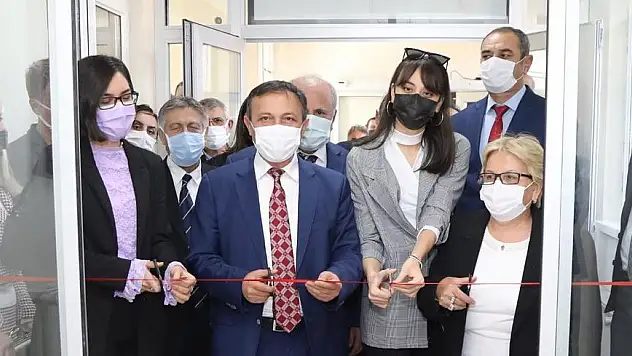 ERÜ'DE ANATOMİ LABORATUVARI'NIN AÇILIŞI GERÇEKLEŞTİRİLDİ