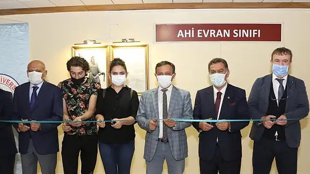 ERÜ'DE İKTİSADİ VE İDARİ BİLİMLER FAKÜLTESİ'NİN AÇILIŞ DERSİNİ ÇALIŞ VE ALAN VERDİ