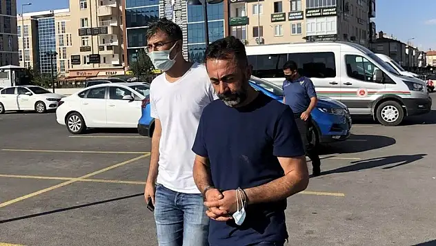 ESKİ EŞİNİ BIÇAKLADIKTAN SONRA ÖLDÜRMEKLE TEHDİT EDEN ADAM TUTUKLANDI