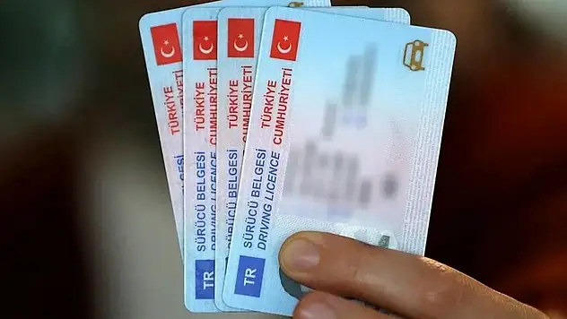 Eski tip sürücü belgesi yenilemek için süre daralıyor