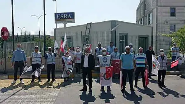 ESRA TEKSTİL GERİ ADIM ATIYOR