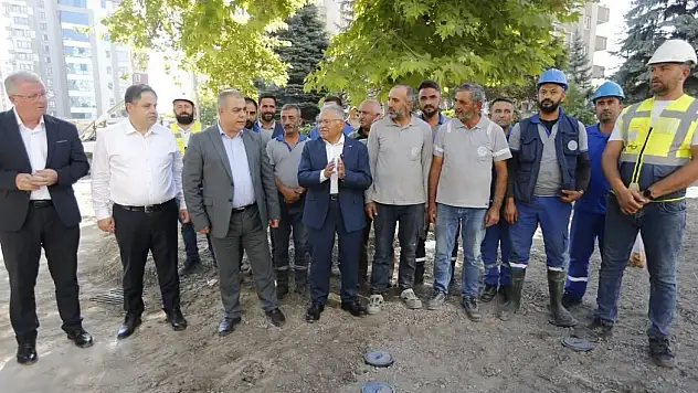 Eşref Bitlis Bulvarı'nda altyapı yenilendi