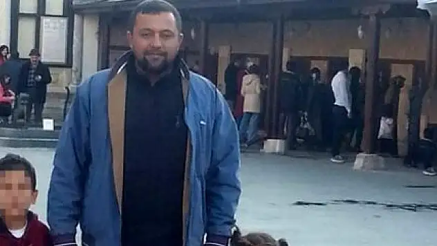 EVLİ, 2 ÇOCUK BABASI ADAM EKMEK TEKNESİNE KENDİNİ ASARAK HAYATINA SON VERDİ!