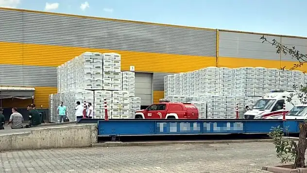 FABRİKADA ÇIKAN GAZDAN ÇOK SAYIDA İŞÇİ ZEHİRLENDİ
