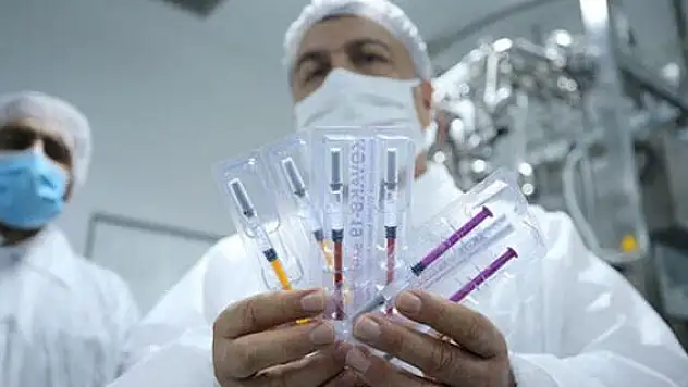 FAHRETTİN KOCA: KORONAVİRÜS 2021'DE AYNI ŞEKİLDE DEVAM ETMEYECEK