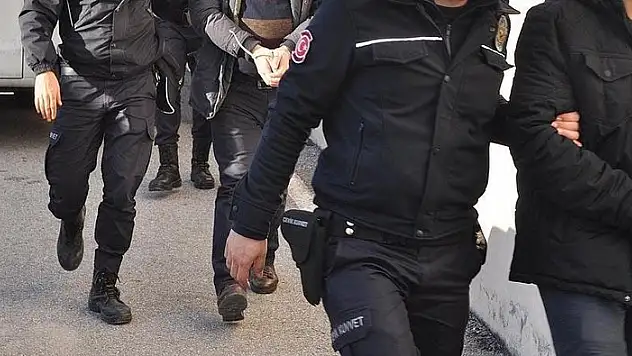 FETÖ'nün gaybubet evlerine operasyon: 4 gözaltı