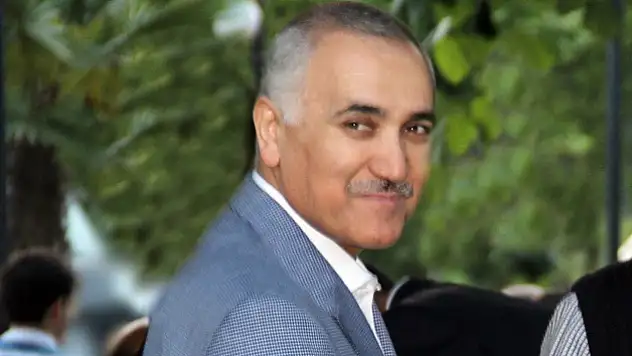 Firari FETÖ'cü Adil Öksüz hakkında yeni iddianame düzenlendi