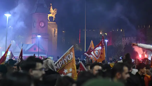 Galatasaray'ın şampiyonluğu Kayseri'de de kutlandı