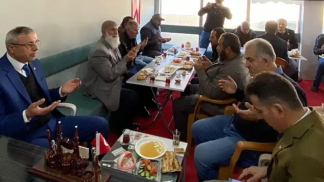 GELENEKSEL KAHVALTIYI ŞEHİT BABASI ÜSTLENDİ